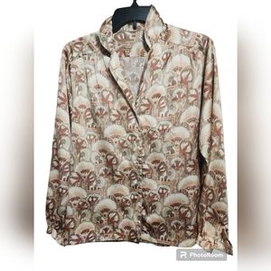Woolite Blouse tan salmon flowers long sleeve button up Shirt